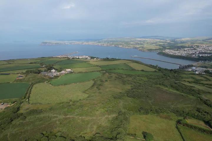 The Dairy @ Trefechan Wen Goodwick Zewnętrze zdjęcie